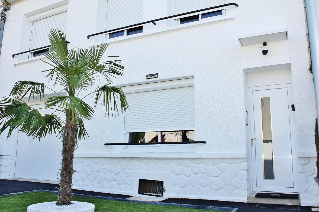 The White Home Broadway Love Room Châteauroux Extérieur photo