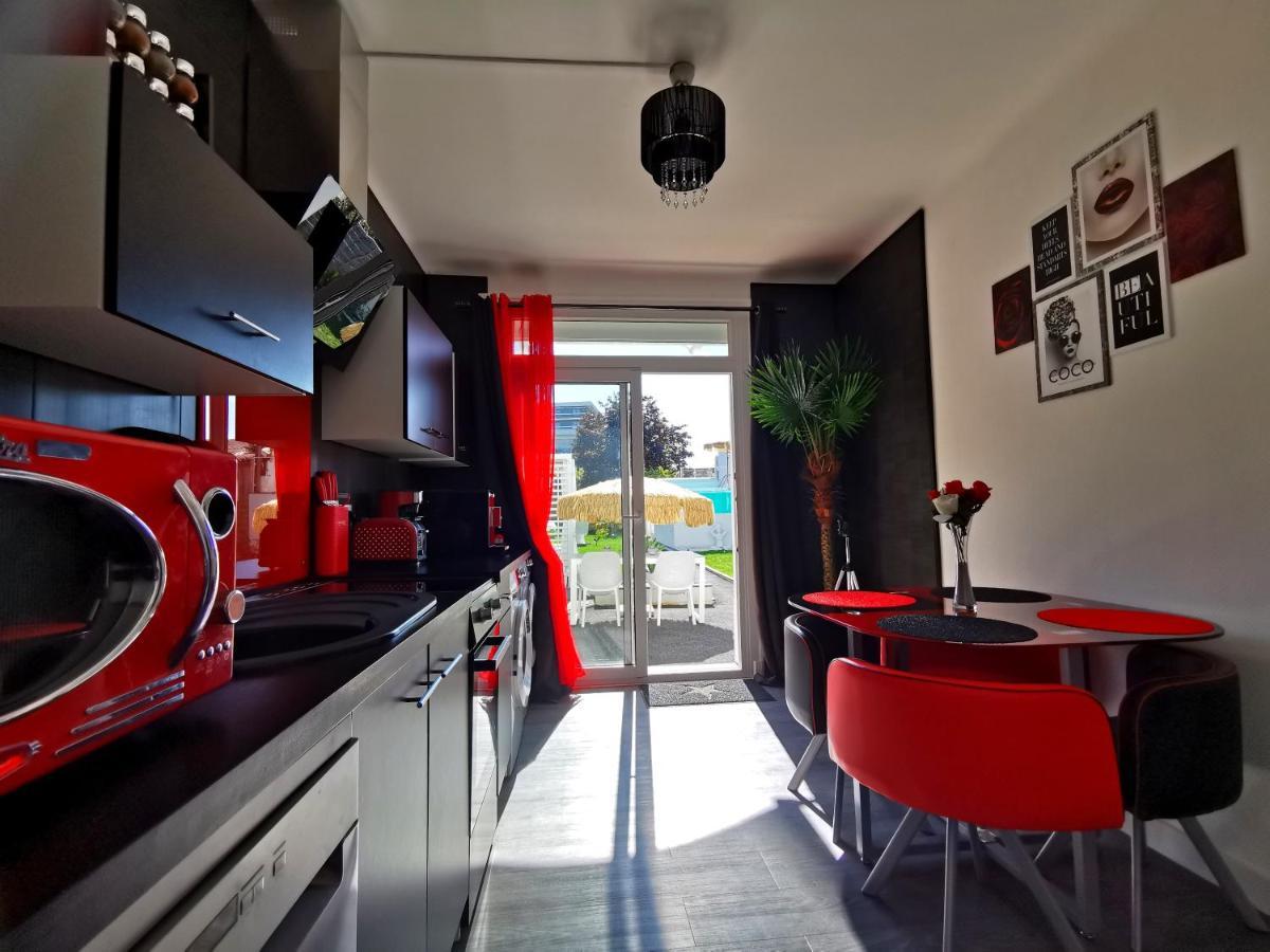 The White Home Broadway Love Room Châteauroux Extérieur photo