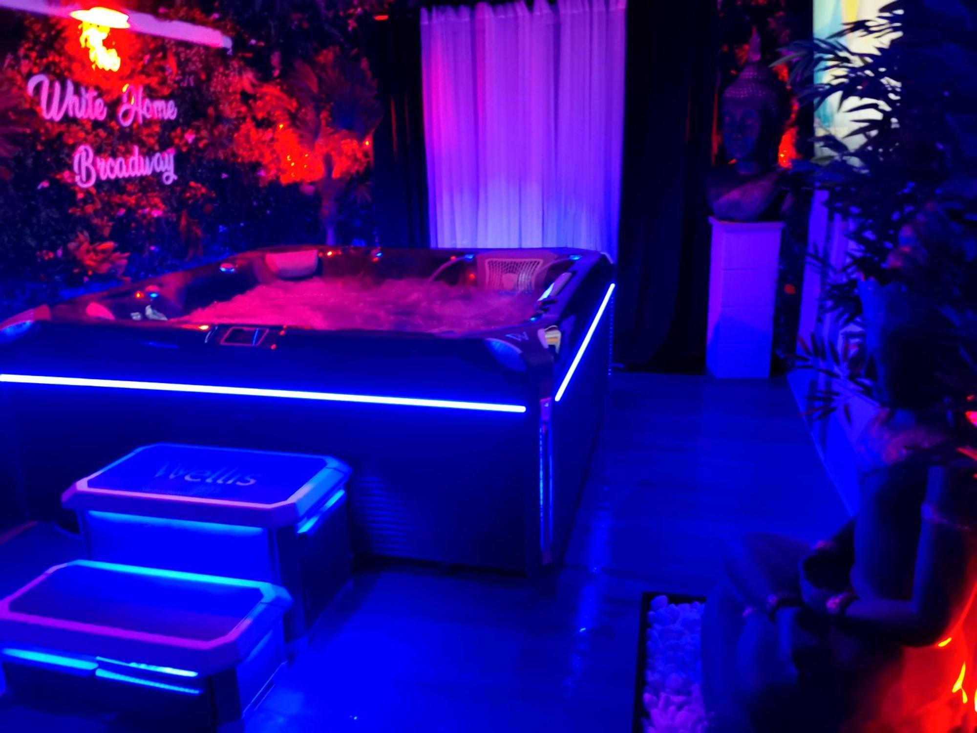 The White Home Broadway Love Room Châteauroux Extérieur photo